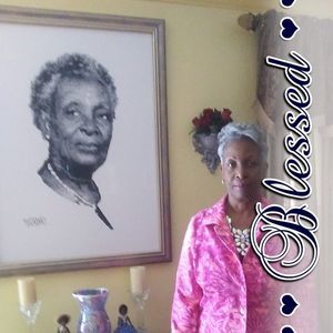 Meet your Posher, Romelia